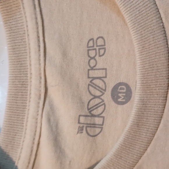 Brand new (2024) The Doors Medium Tan Tee w/Grn & Pnk Mushroom Graphic - Picture 4 of 6